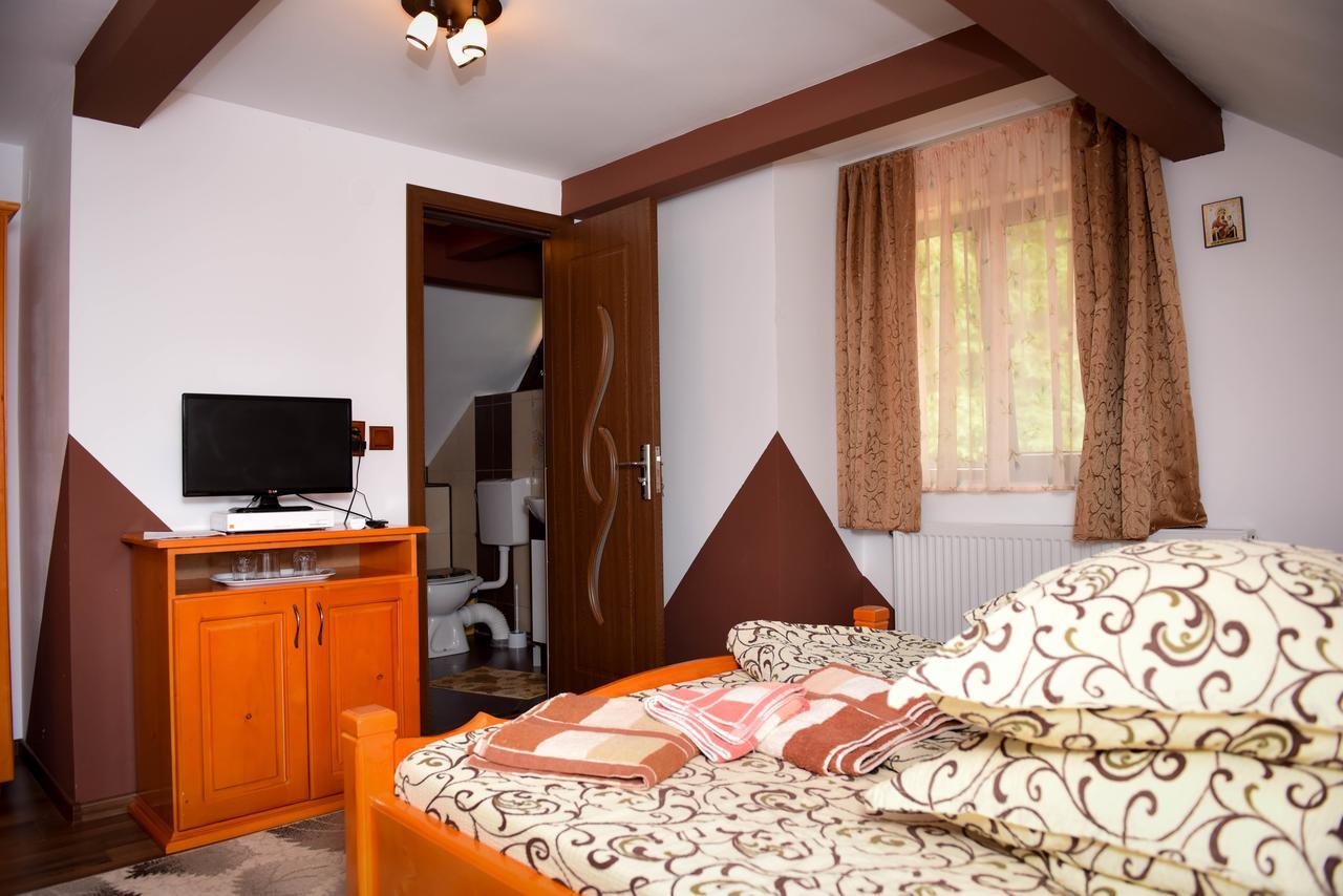 Casa Edy Otel Colibiţa Dış mekan fotoğraf